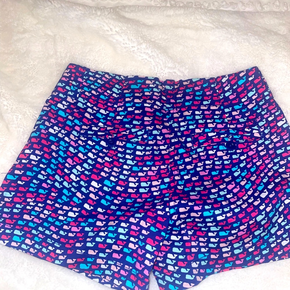 Vineyard Vines shorts